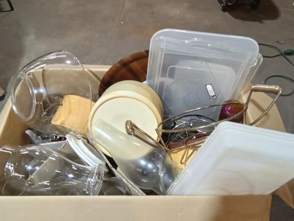 Miscellaneous Box Lot