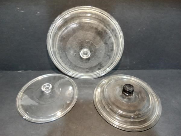 3 Pyrex Lids