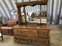 BROYHILL DRESSER WITH MIRROR, MATCHES LOT 379 A