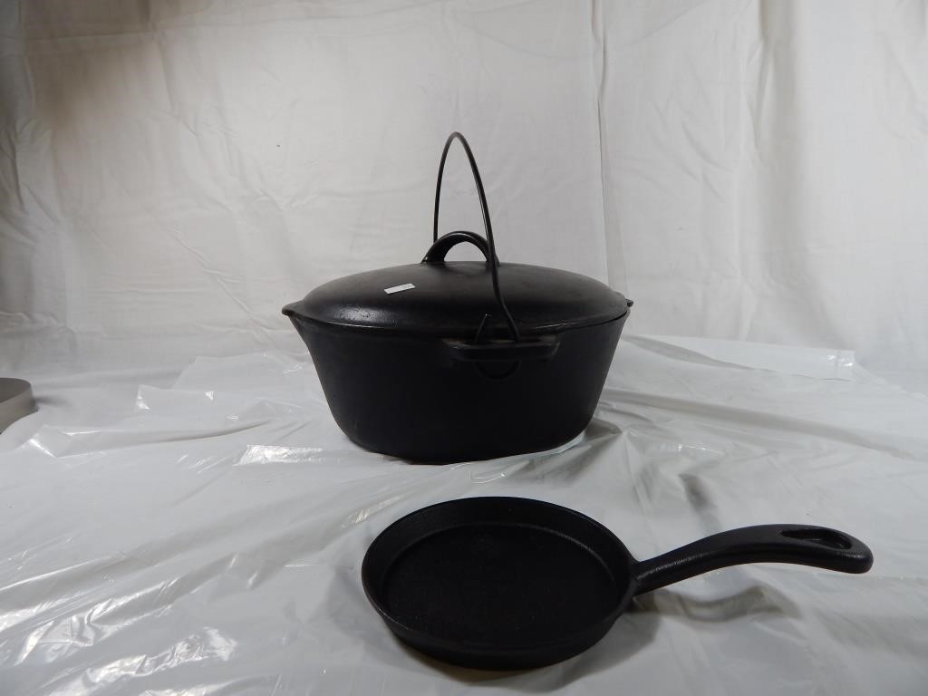 Vintage Dutch Oven with Lid and Mini Pan