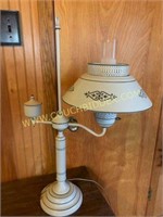 Retro metal lamp with tin shade