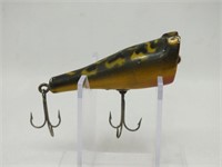 POP-EYED FROG FISHING LURE