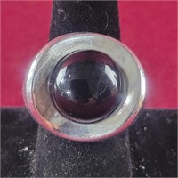 .925 Silver Ring with black center stone, sz 9,