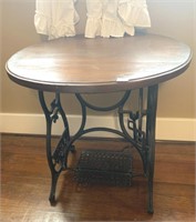 TREADLE CAST IRON BASE W/ WOOD TOP