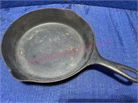 Antique Wagner 9.75in cast iron skillet (7g)