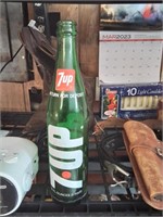 Vintage 7 up bottle
