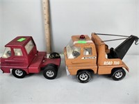 Structo Road Tug vintage die cast toy truck and