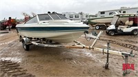1993 CanaVenture Boat 16½ ' w/ Easy Load Trailer