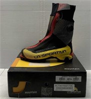 $1000 Sz 8 Mens La Sportiva Boots NEW