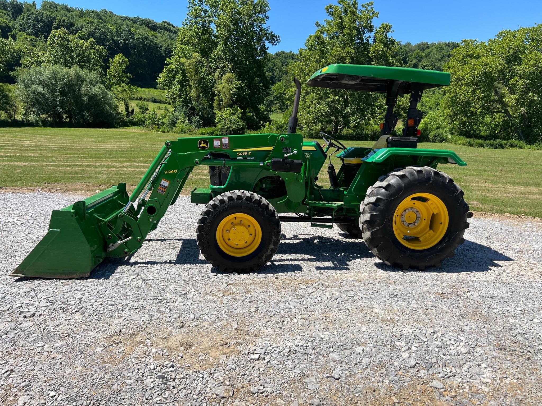 John Deere 5055E w/ Front Loader