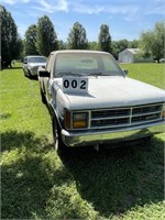 1986 Dodge Dakota pickup 6 cyl. 163,690 miles