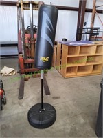 Everlast Punch Bag on Stand