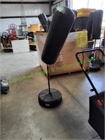 Everlast Punch Bag on Stand