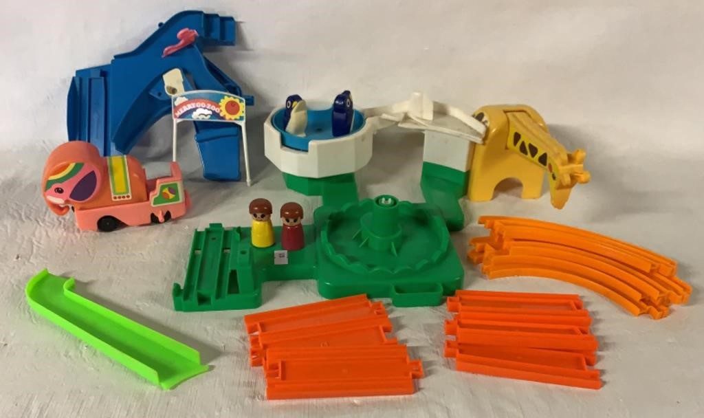 1978 TOMY MERRY GO ZOO INCOMPLETE SET