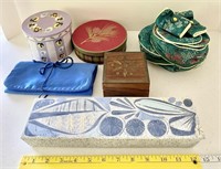 Flat w/ jewelry storage, boxes, MCM pottery