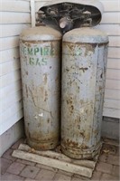 LOT OF 2 - 100 GALLON PROPANE TANKS WITH REGULATOR