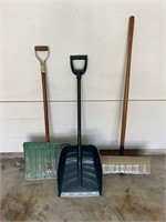 3 Snow Shovels