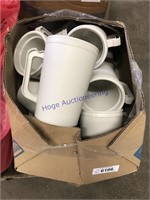 LARGE INSULATED CUPS