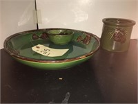 VINTAGE GREEN CERAMIC PINECONE BOWL AND JAR