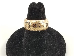 Heavy 14kt gold ring with a name, size 7 1/2,  tot