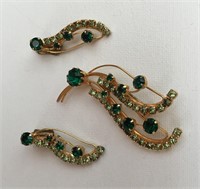 VINTAGE BROOCH AND EARRINGS