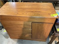 WOODEN CABINET, 4 DRAWERS AND 1 DOOR OPENING TOP 4