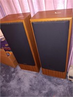 Pair of Kenwood speakers 37" tall