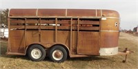 Bumper pull livestock trailer