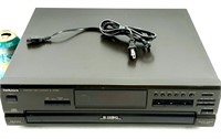 Compact Disc Changer TECHNICS SL-PD665 fonctionnel