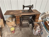 Singer Sewing Machine & Cabinet