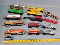Lot of Misc HO Scale Train Engine & Cars