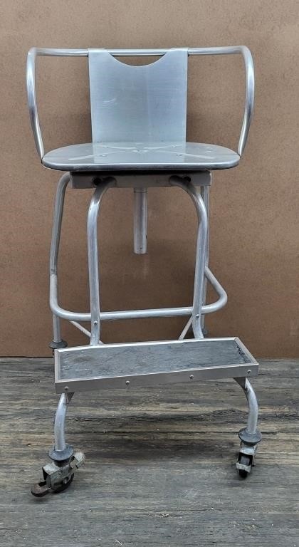 Aluminum Hydrotherapy Chair W/ Casters