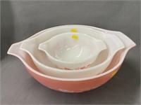 Pyrex Pink Gooseberry Nesting Bowl Set