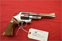 Smith & Wesson 29-2 .44 Mag