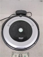 iRobot Roomba Robot Vac Vacuum w/ Charging