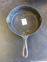 GRISWOLD CAST IRON PAN