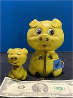 Vintage pig figurines set of 2