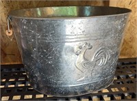 Galvanized Rooster Tub w Wood Handles