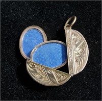 UNIQUE VICTORIAN SWING OUT LOCKET PENDENT