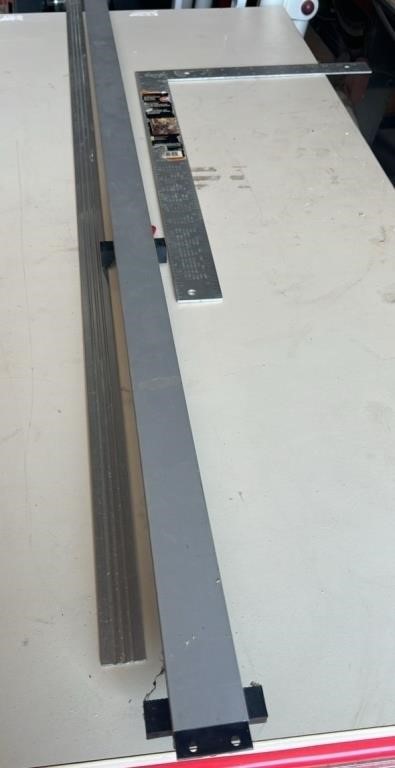 Aluminum Roofing Square and 2 Straight Edges.