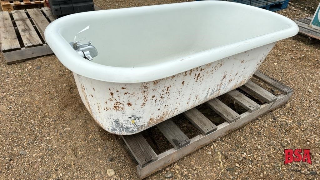 Antique Bath Tub