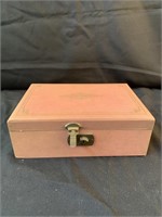 Vintage dusty pink and gold jewelry box