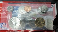 2003d Mint and State Quarter Set gn6029