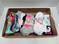 Assorted Ladie's/Girl's Socks (5 Packs)