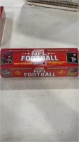 Unopened 1990 score NFL Football 660 player cards
