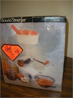 VICTORIO Strainer