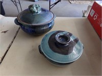 2-pottery bean pots