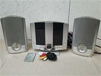 GPX radio CD player with two speakers and remote