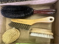 Asst Vintage Brushes w/Ladies Purses