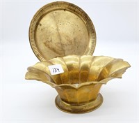 Fluted Oval Brass Bowl & Brass Tray